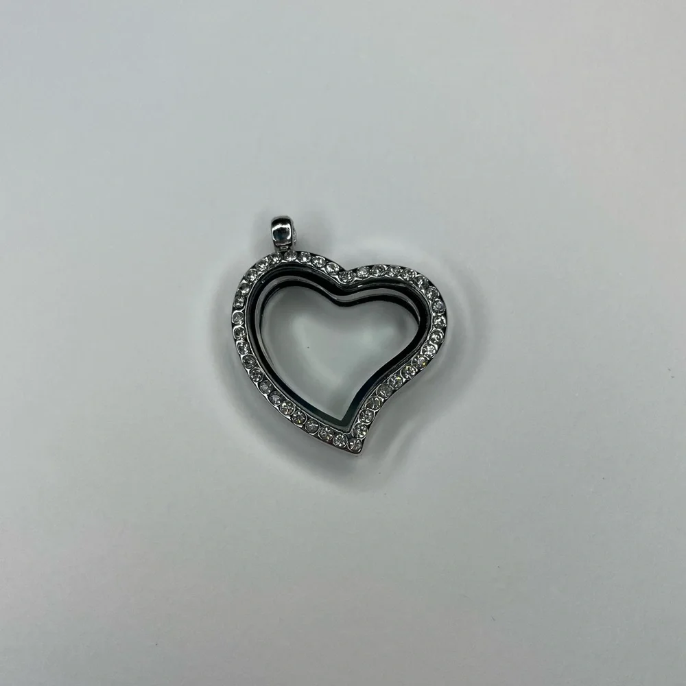 Radiant Sparkle Silver-Tone Gem Dazzle Heart Locket - Picture 2 of 4